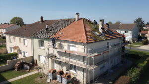 découvrez nos services de réfection de toiture à maurepas, pour lutter contre les premiers signes de vieillissement et protéger durablement votre maison dans cette ville nouvelle.